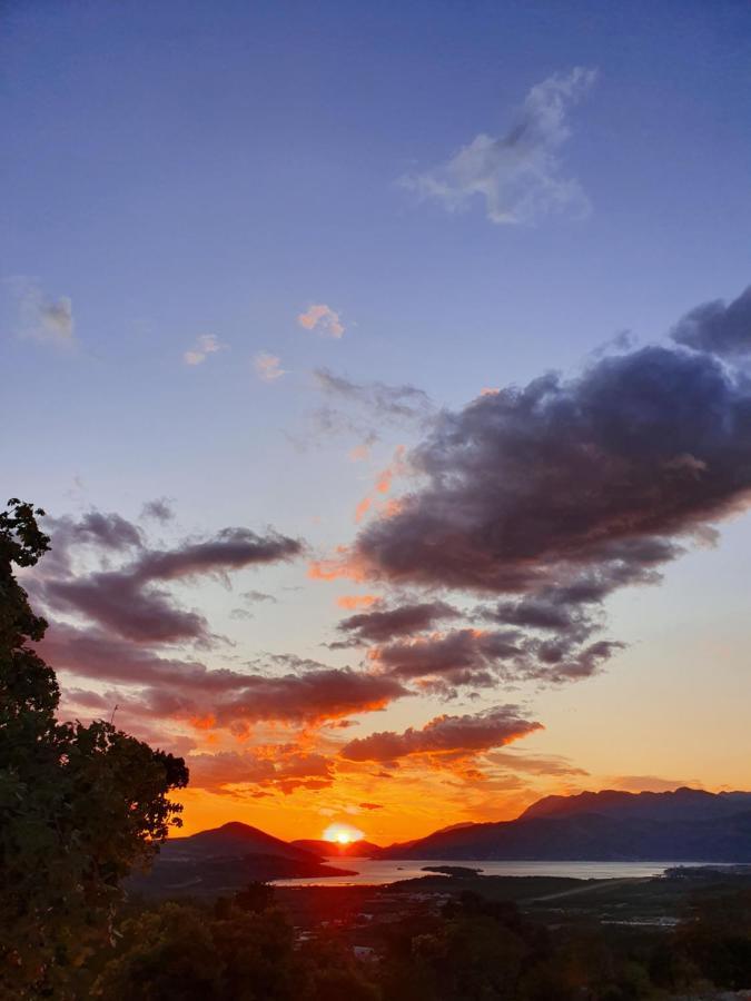 Apartment Jelena Sutvara Kotor Exterior foto